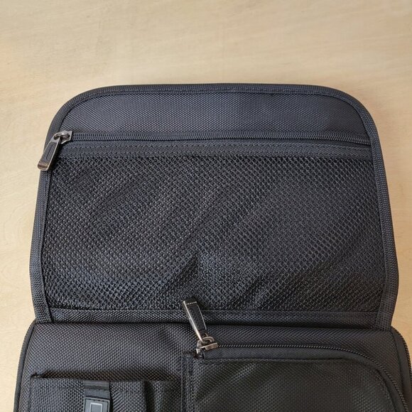 Ativa Mobil IT Ultimate Travel Essential Netbook Caddy - Like New - Picture 8 of 16